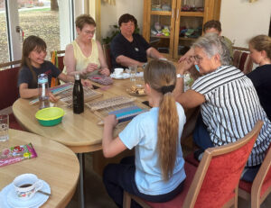 Sommerzeit im Hort ist Plauderstübchenzeit